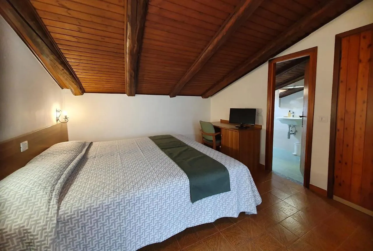 Altavilla Albergo Meuble Tirano Italy