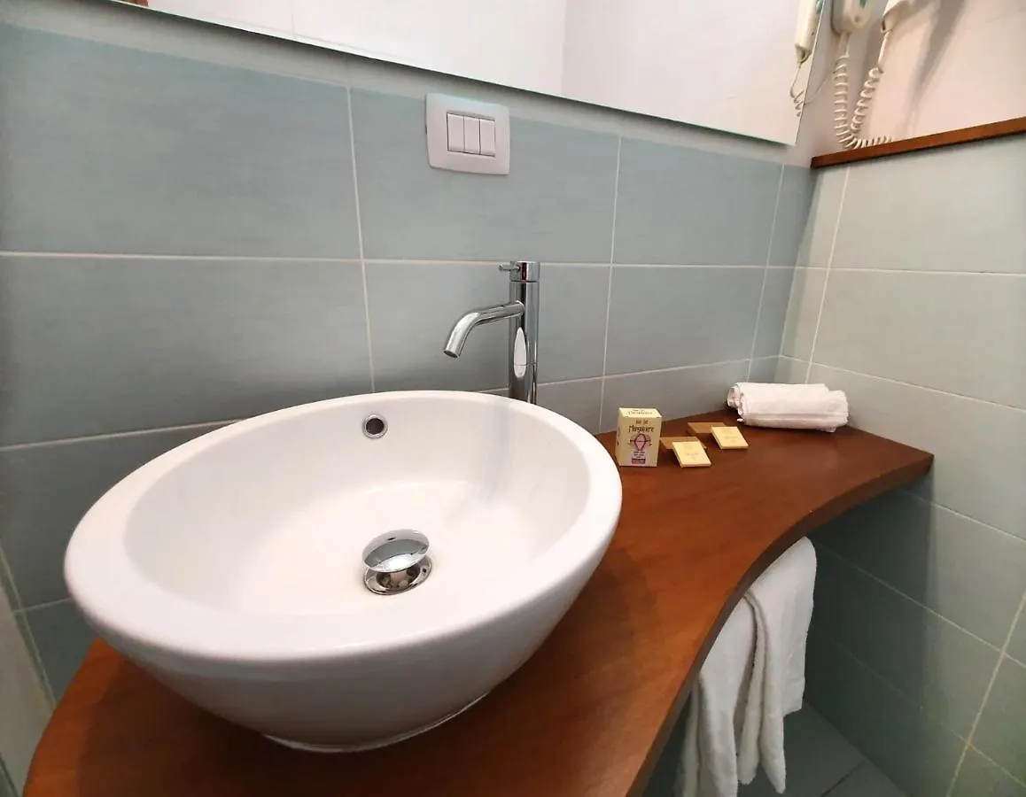 Altavilla Albergo Meuble Tirano 2*,