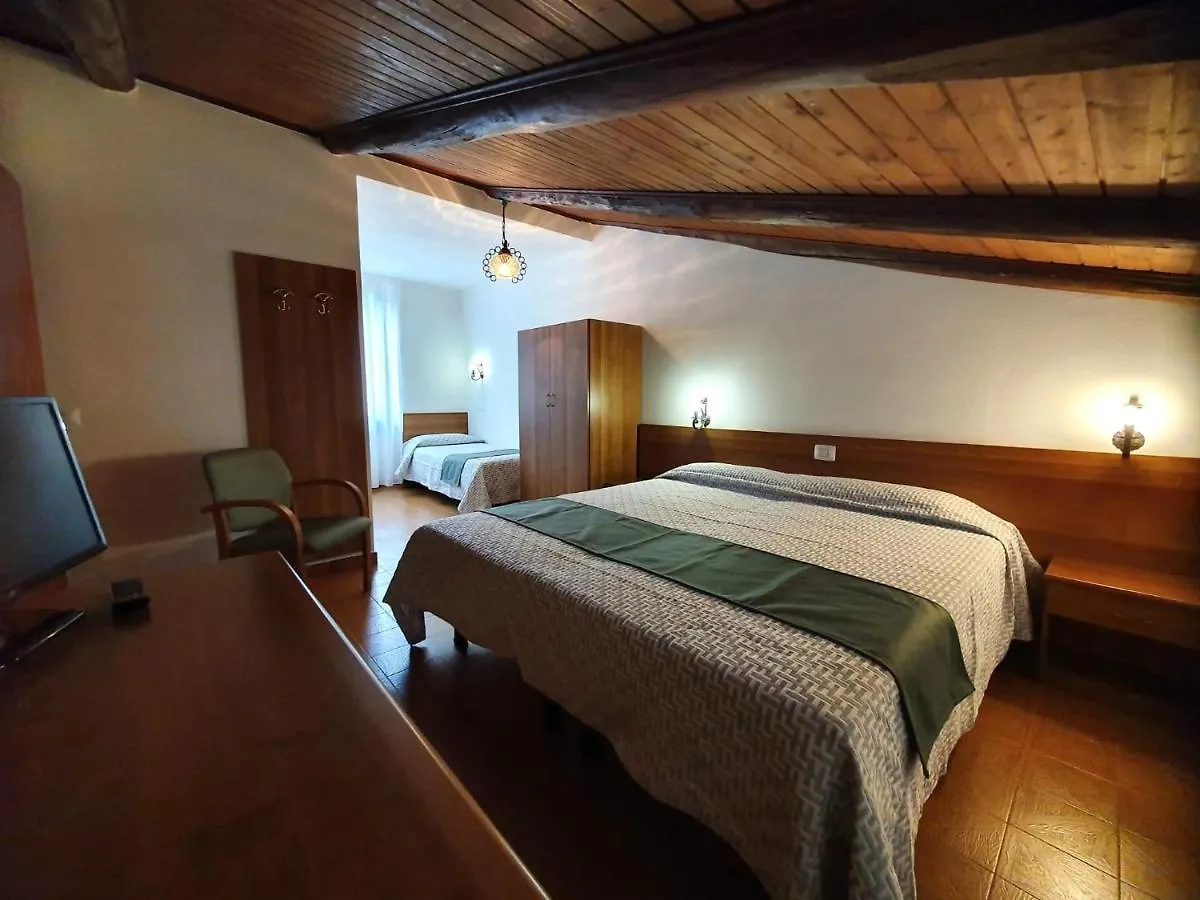 Altavilla Albergo Meuble Tirano